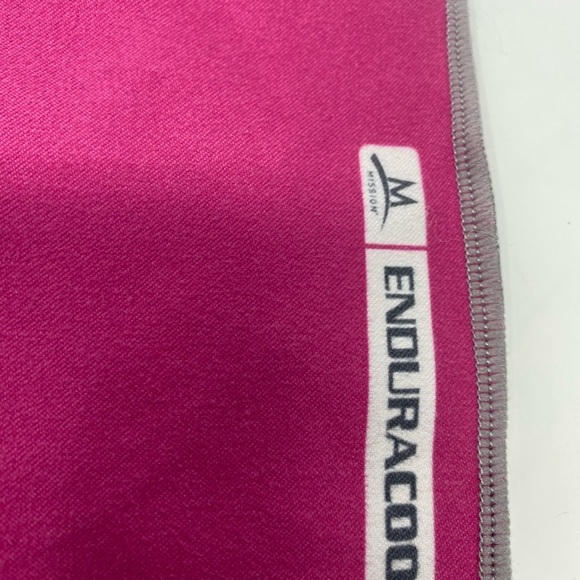 Mission Endurance Pink Cooling Towel - Picture 2 of 10